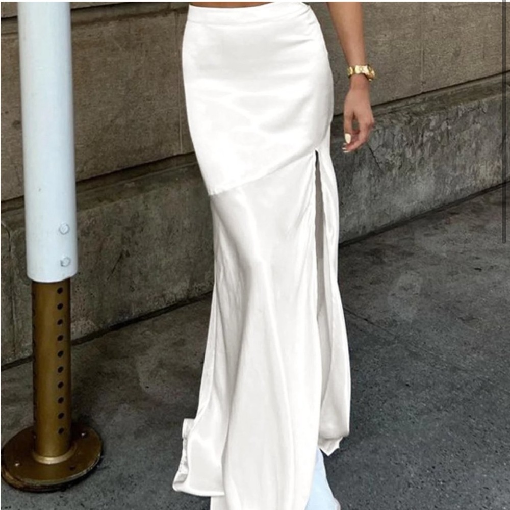 NWT Commense Satin Maxi Skirt